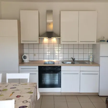 Apartment Parac Petrcane